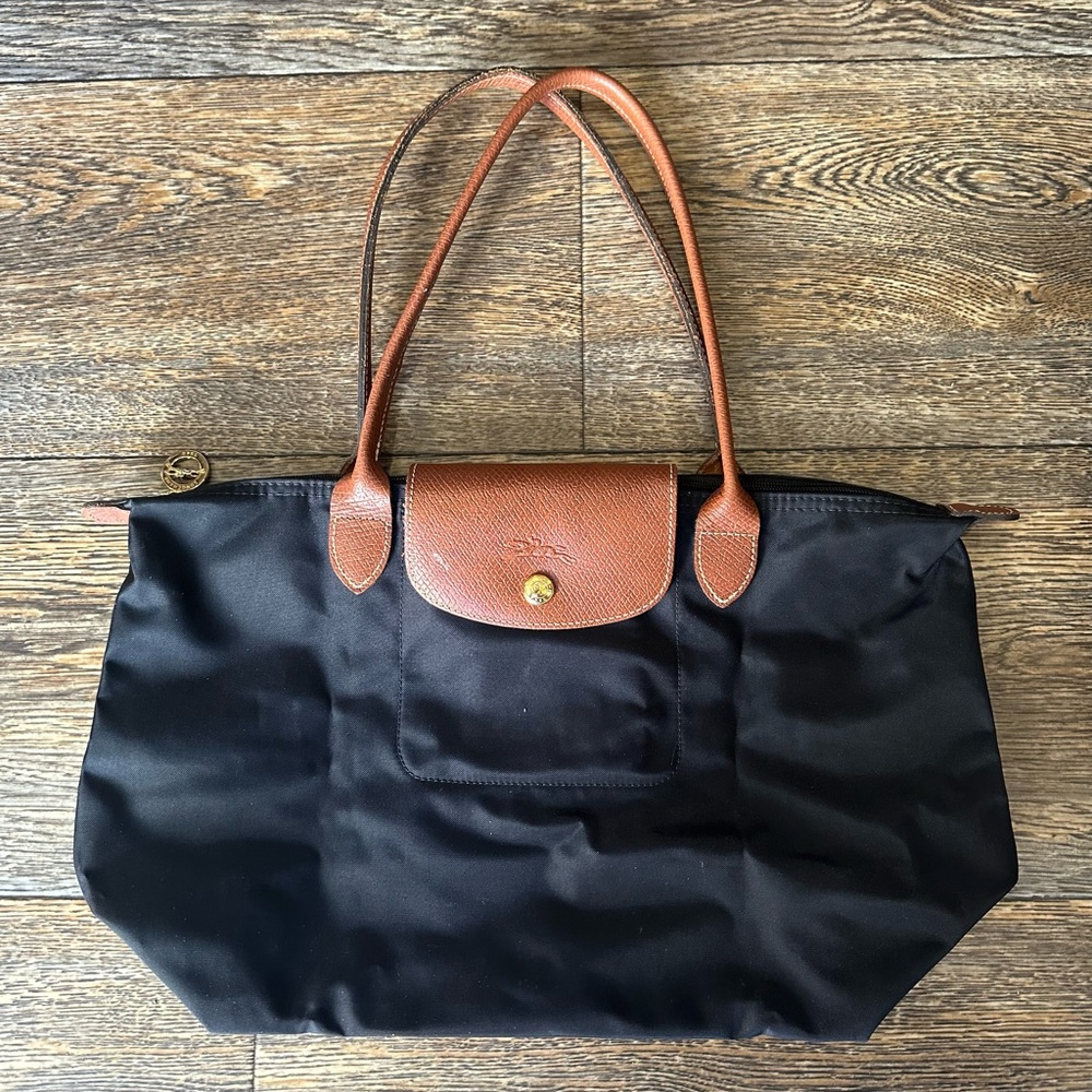 Longchamp le pliage authentic 💯 size S long black color